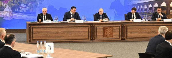 Президент утвердил перечень поручений по итогам расширенного заседания Президиума Государственного совета