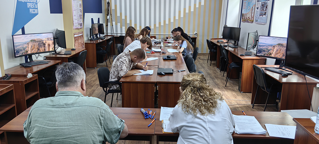 Проведены очередные экзамены в рамках пилотного проекта ГИА-НОК Проведены очередные экзамены в рамках пилотного проекта ГИА-НОК