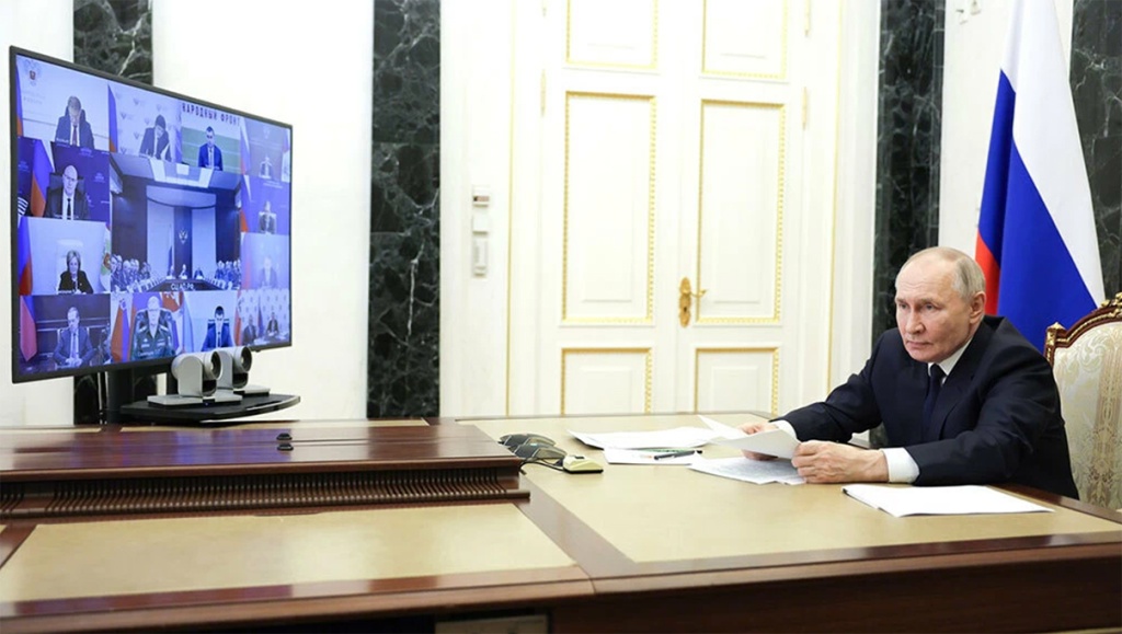 Владимир Путин 6 февраля провел заседание Совета по науке и образованию Владимир Путин 6 февраля провел заседание Совета по науке и образованию