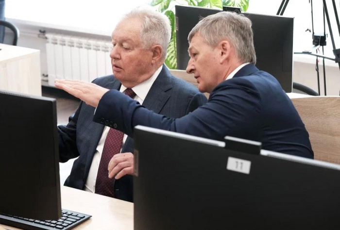 Михаил Посохин посетил Межотраслевой центр оценки квалификации «ТехноПрогресс» Михаил Посохин посетил Межотраслевой центр оценки квалификации «ТехноПрогресс»